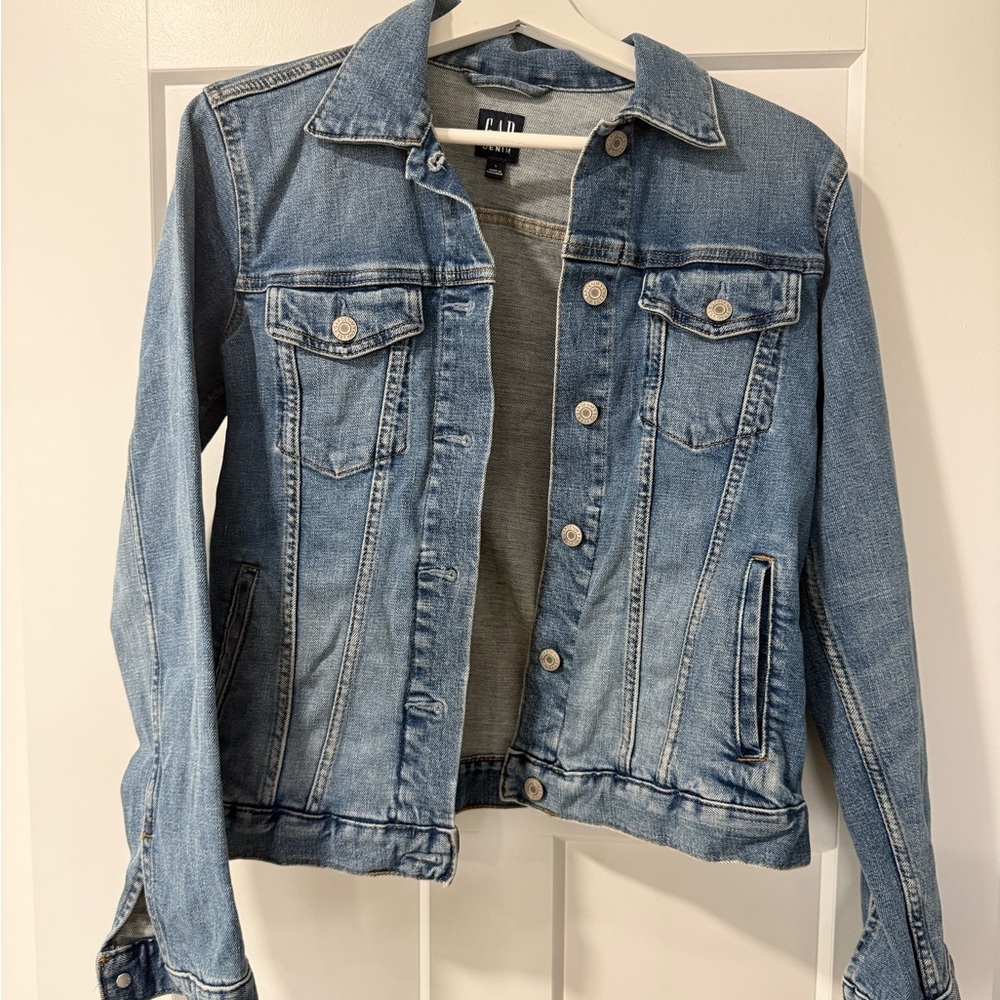 GAP Classic SMALL Blue Denim Jacket